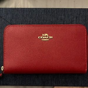 Coach Medium Zip Around Wallet